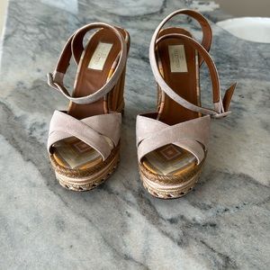 Valentino Garavani pink suede wedges! Gorgeous spring shoes!